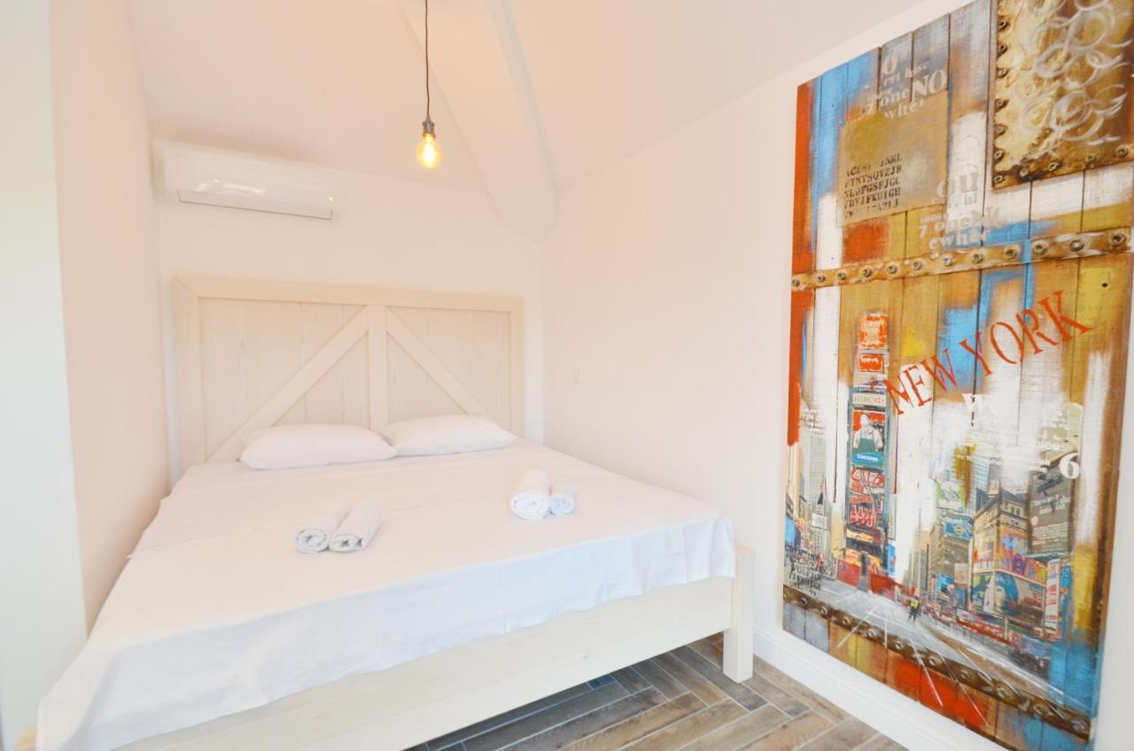 Apartments Lux S Tivat Exterior foto