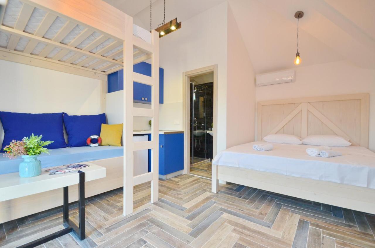 Apartments Lux S Tivat Exterior foto